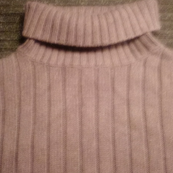 TURTLE NECK KNIT - Picture 3 of 6
